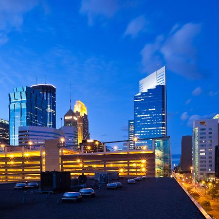 Holiday Inn Express Hotel & Suites Minneapolis-Downtown Convention Center By Ihg Exteriér fotografie